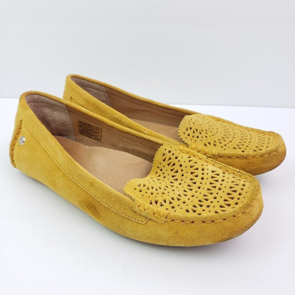 Ugg Australia Clair Womens Sz 7 Yellow Suede Slip On Driving Moc Toe Loafer Shoe